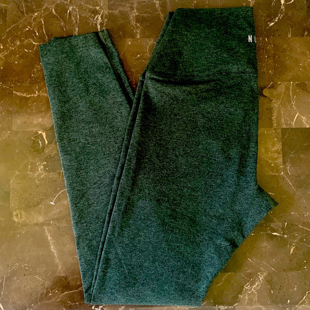 NOBULL leggings